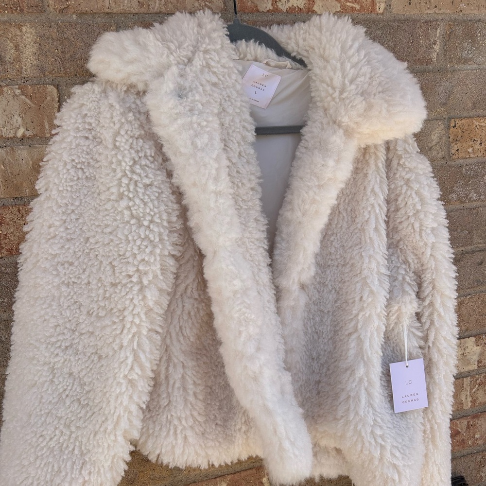 LC Lauren Conrad Teddy Jacket – Cream – Size Large – NWT